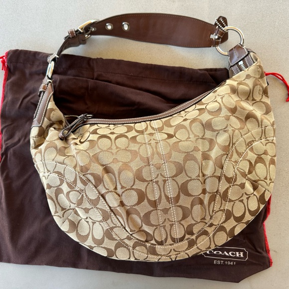 Vintage coach shoulder bag brown C print - Picture 3 of 3